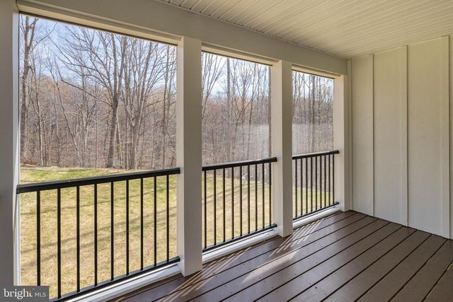 11117 EGGBORNSVILLE RD, Rixeyville, VA 22737