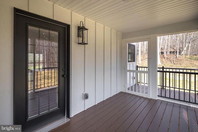 11117 EGGBORNSVILLE RD, Rixeyville, VA 22737