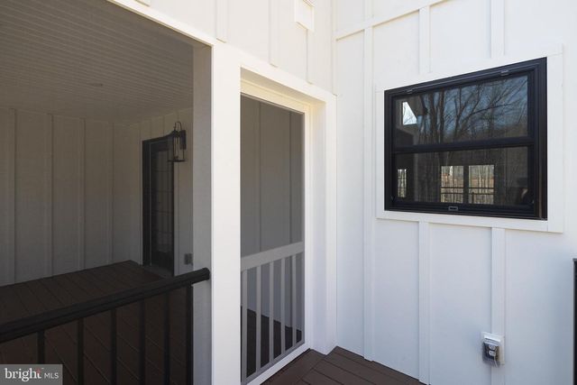 11117 EGGBORNSVILLE RD, Rixeyville, VA 22737