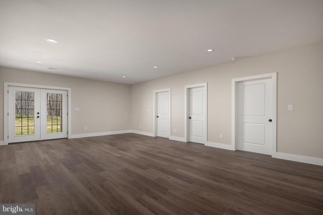 11117 EGGBORNSVILLE RD, Rixeyville, VA 22737