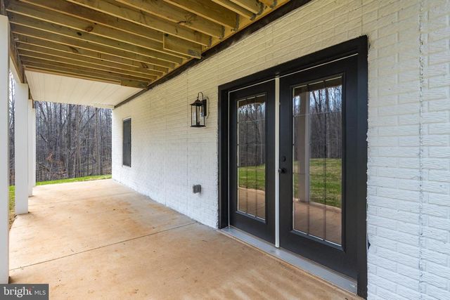 11117 EGGBORNSVILLE RD, Rixeyville, VA 22737
