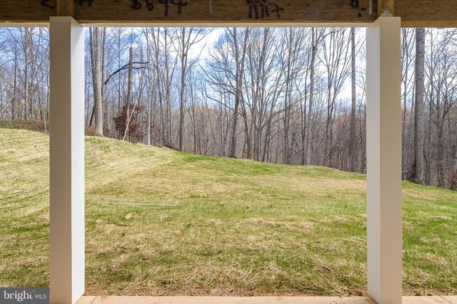 11117 EGGBORNSVILLE RD, Rixeyville, VA 22737