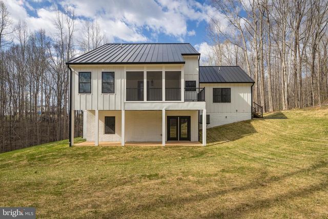 11117 EGGBORNSVILLE RD, Rixeyville, VA 22737