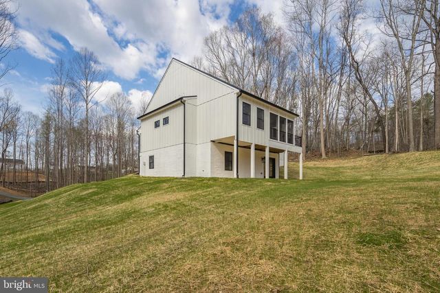 11117 EGGBORNSVILLE RD, Rixeyville, VA 22737