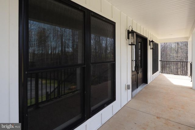 11117 EGGBORNSVILLE RD, Rixeyville, VA 22737