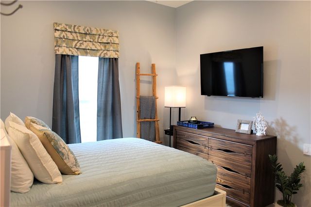 1924 S 11th St S 3, Port Aransas, TX 78373