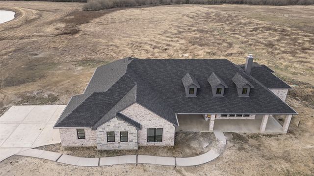 4112 County Road 1098, Celeste, TX 75423