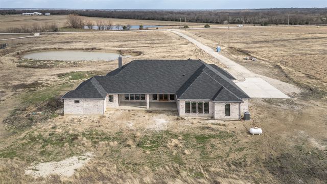 4112 County Road 1098, Celeste, TX 75423