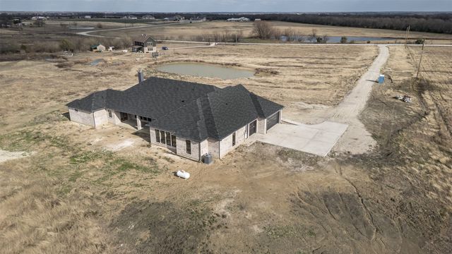 4112 County Road 1098, Celeste, TX 75423