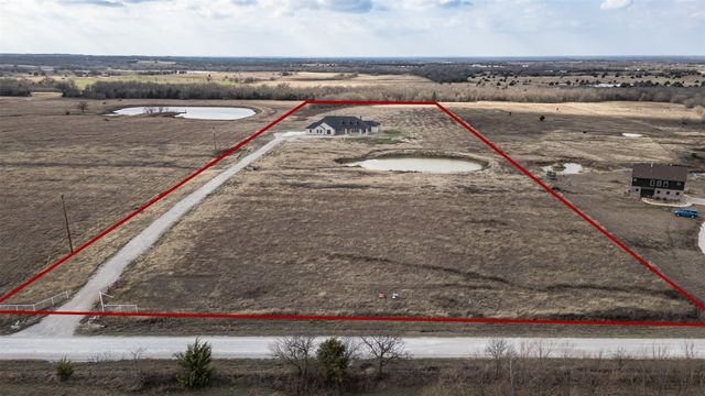 4112 County Road 1098, Celeste, TX 75423