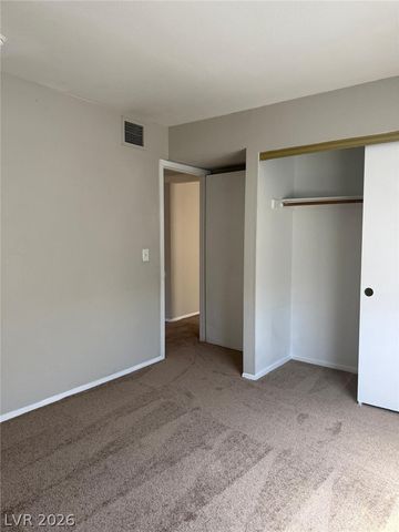 4611 KRISSYLOUISE Way C, Las Vegas, NV 89121