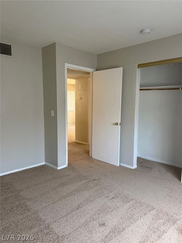 4611 KRISSYLOUISE Way C, Las Vegas, NV 89121