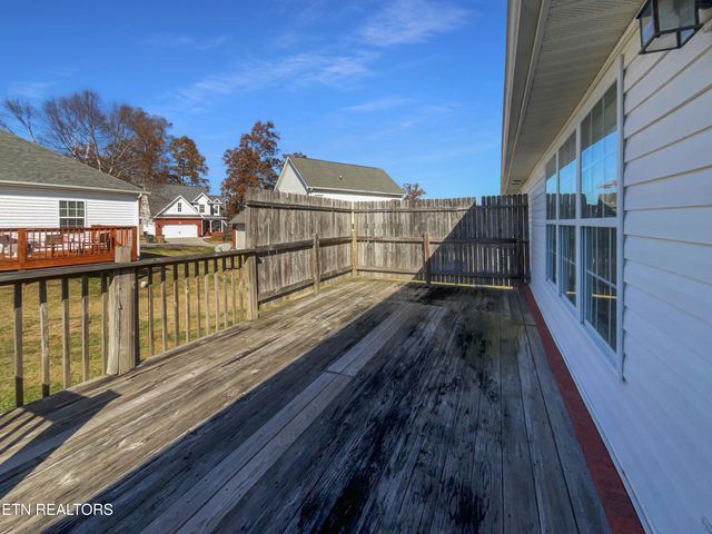 823 Colonial Estates Way, Knoxville, TN 37920