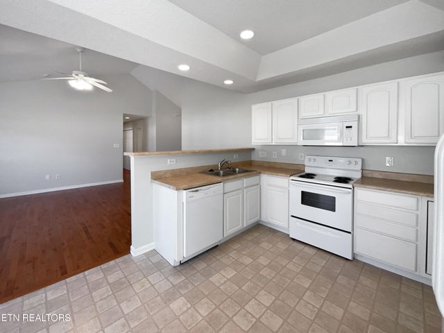 823 Colonial Estates Way, Knoxville, TN 37920