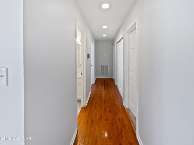 823 Colonial Estates Way, Knoxville, TN 37920