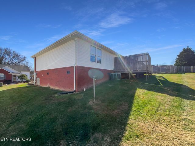 823 Colonial Estates Way, Knoxville, TN 37920