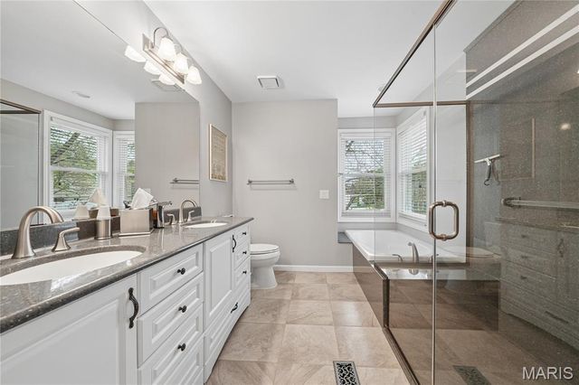 1432 Westbrooke Terrace Drive, Ballwin, MO 63021
