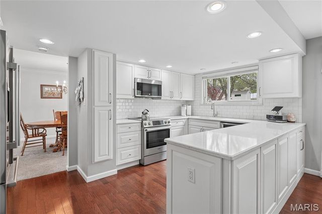 1432 Westbrooke Terrace Drive, Ballwin, MO 63021