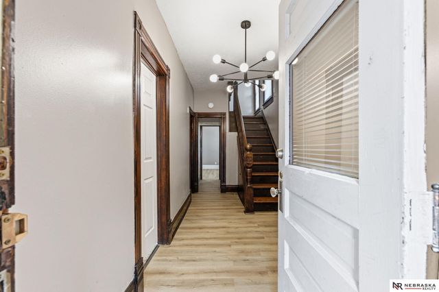 924 S 31 Street, Omaha, NE 68105