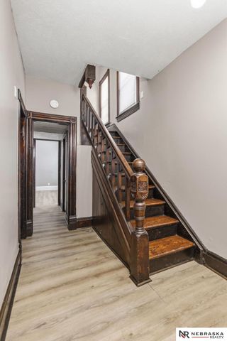 924 S 31 Street, Omaha, NE 68105