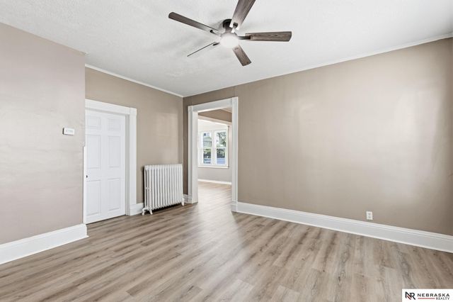 924 S 31 Street, Omaha, NE 68105
