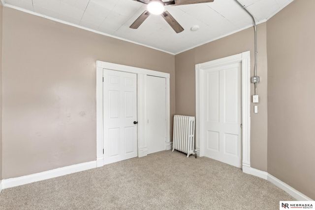 924 S 31 Street, Omaha, NE 68105