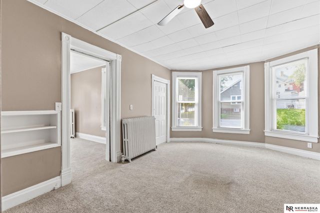 924 S 31 Street, Omaha, NE 68105