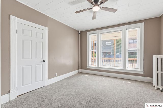 924 S 31 Street, Omaha, NE 68105