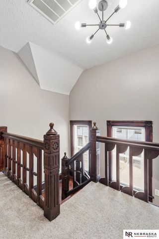 924 S 31 Street, Omaha, NE 68105