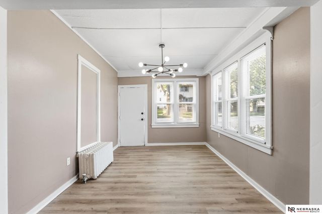 924 S 31 Street, Omaha, NE 68105