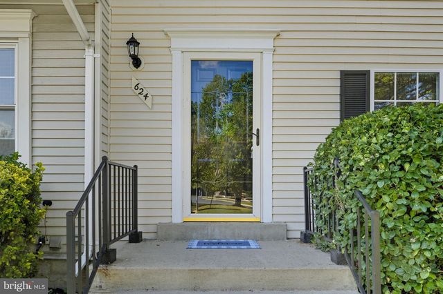 624 WHISPERING WIND CT, Gaithersburg, MD 20877