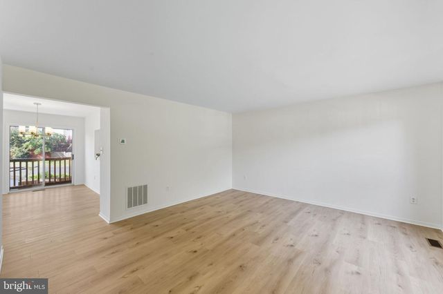 624 WHISPERING WIND CT, Gaithersburg, MD 20877