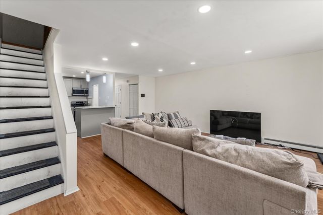 534 Warwick Street, Brooklyn, NY 11207