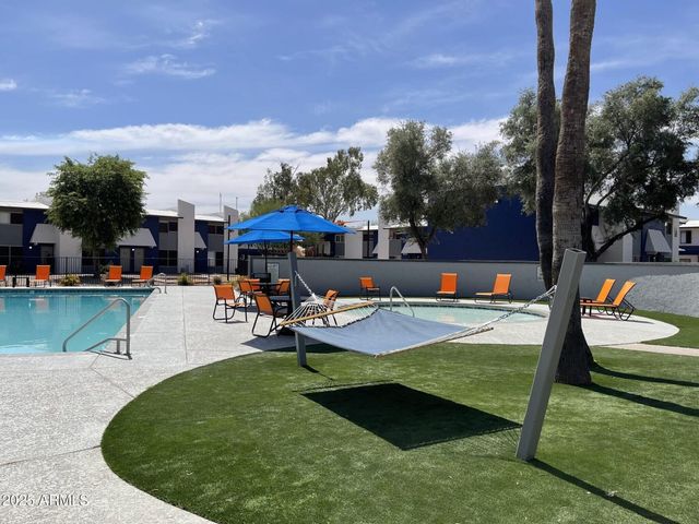 2627 N 45th Avenue 2P, Phoenix, AZ 85035