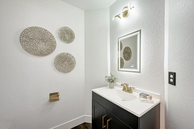 801 Black Isle DR, Pflugerville, TX 78660