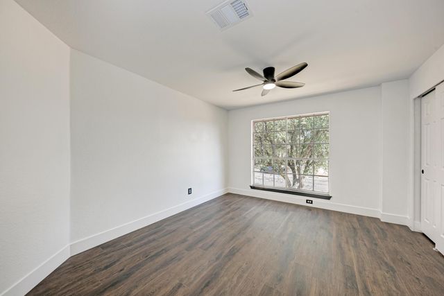 801 Black Isle DR, Pflugerville, TX 78660