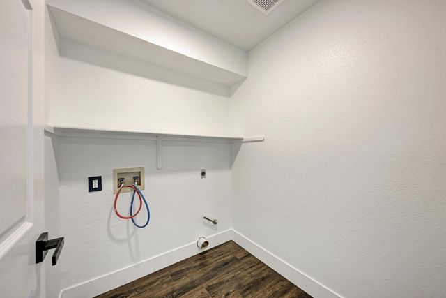 801 Black Isle DR, Pflugerville, TX 78660