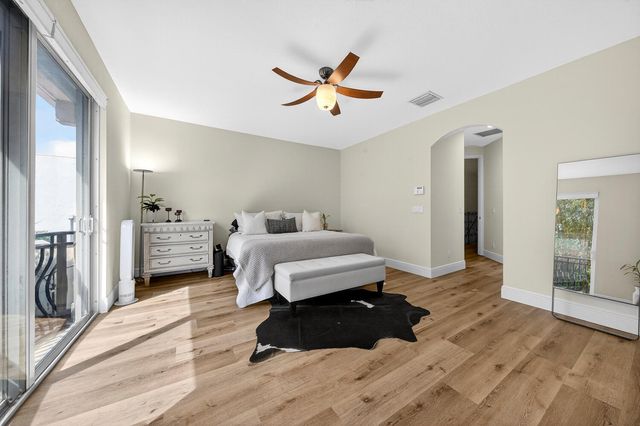 1942 NE 32nd Street, Lighthouse Point, FL 33064