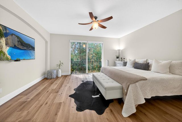 1942 NE 32nd Street, Lighthouse Point, FL 33064