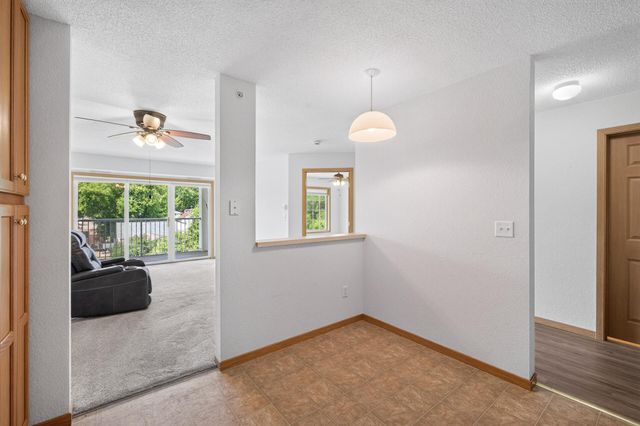 1600 Arundel Street 304, Saint Paul, MN 55117