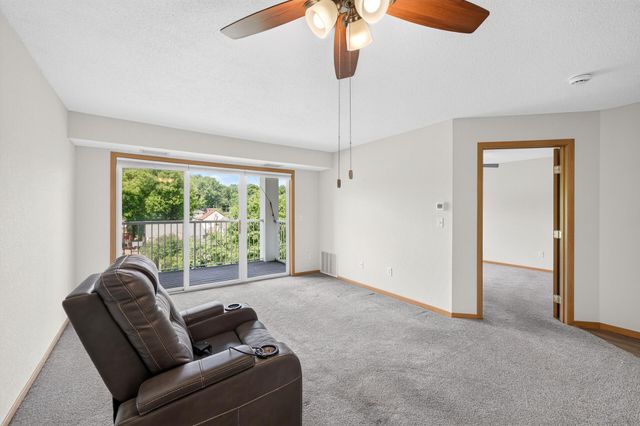 1600 Arundel Street 304, Saint Paul, MN 55117