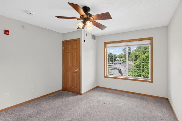 1600 Arundel Street 304, Saint Paul, MN 55117