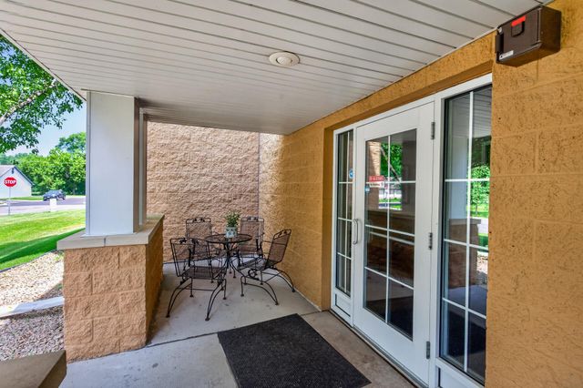1600 Arundel Street 304, Saint Paul, MN 55117