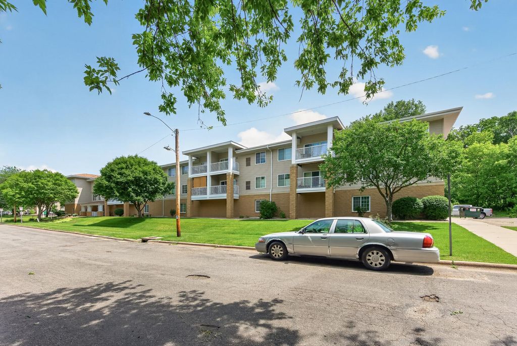 1600 Arundel Street 304, Saint Paul, MN 55117 — photo 3