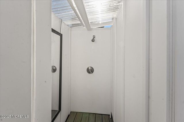 273 N 12th Street, Fl 1, Surf City, NJ 08008