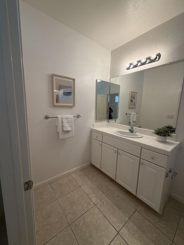 9041 Village View Loop, San Jose, CA 95135