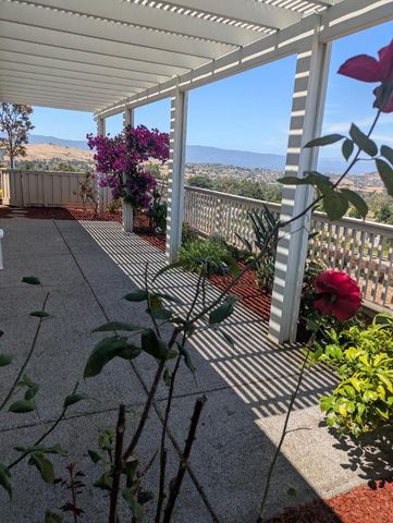 9041 Village View Loop, San Jose, CA 95135