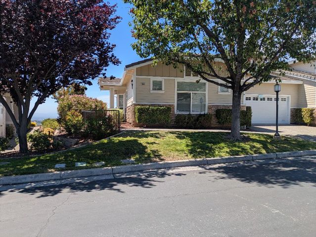 9041 Village View Loop, San Jose, CA 95135