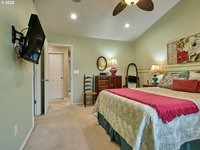 411 Ike Mooney Rd Ne, Silverton, OR 97381