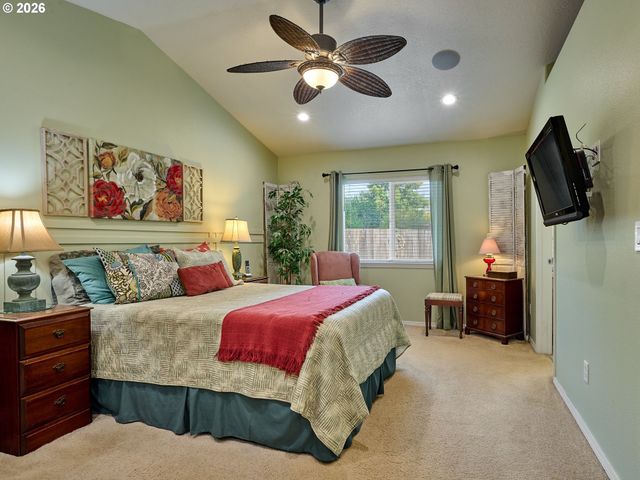 411 Ike Mooney Rd Ne, Silverton, OR 97381